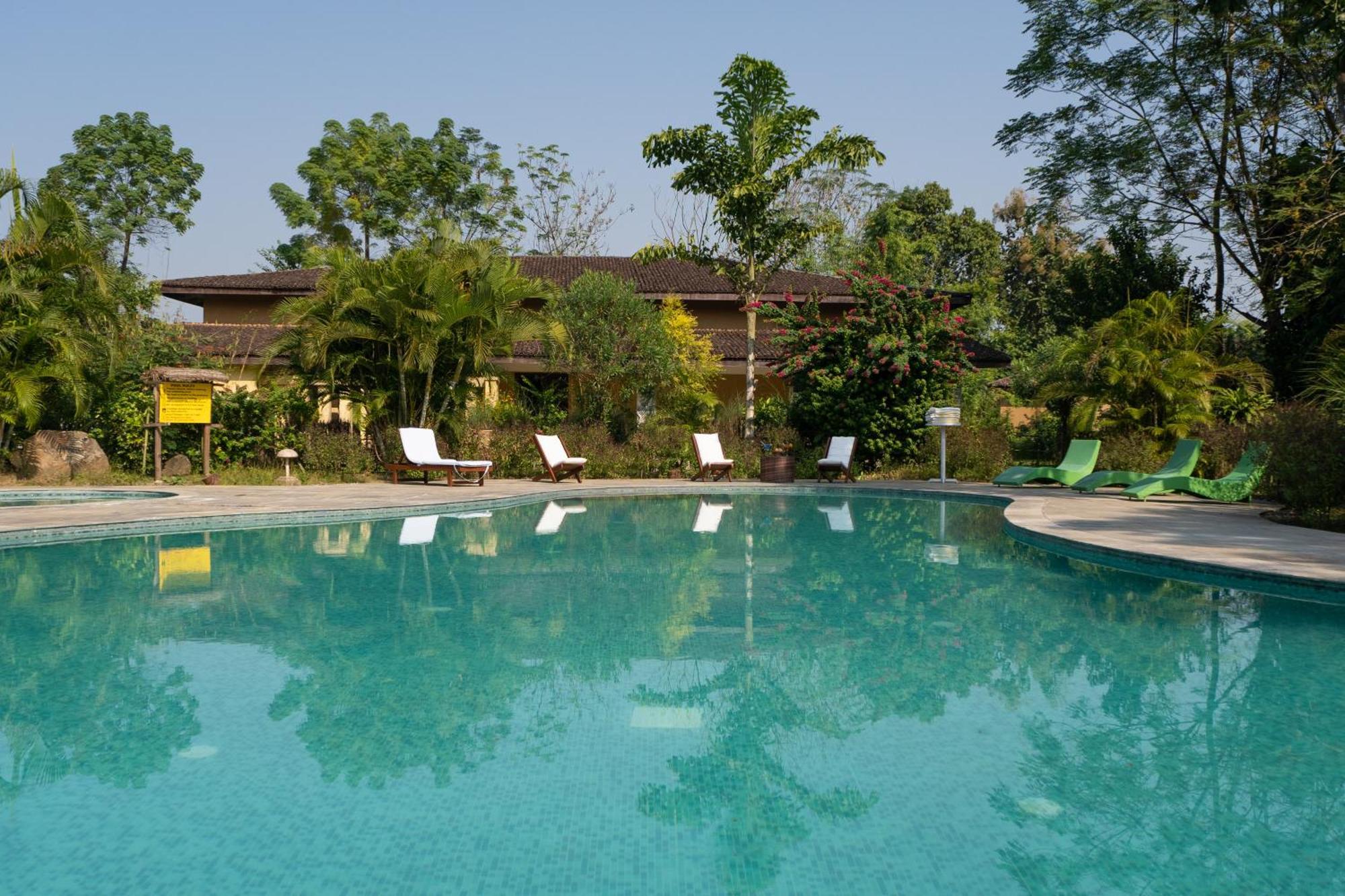 Jungle Villa Resort - Near Chitwan National Park Exteriér fotografie