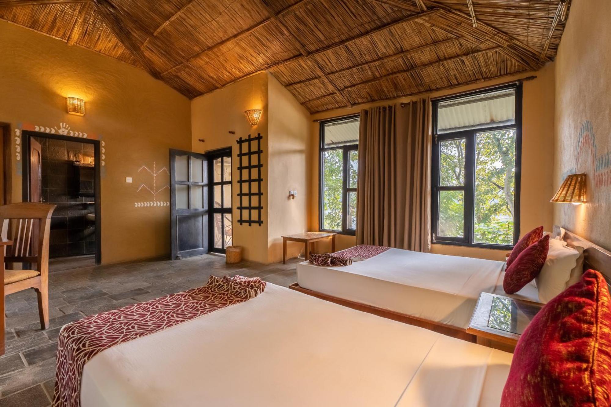 Jungle Villa Resort - Near Chitwan National Park Exteriér fotografie